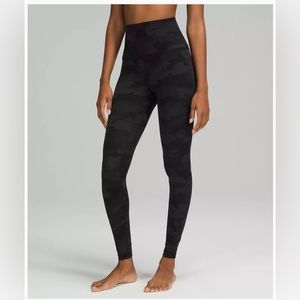 NWT Lululemon Align High Rise Pant Legging
28 Camo Deep Coal Multi size 6